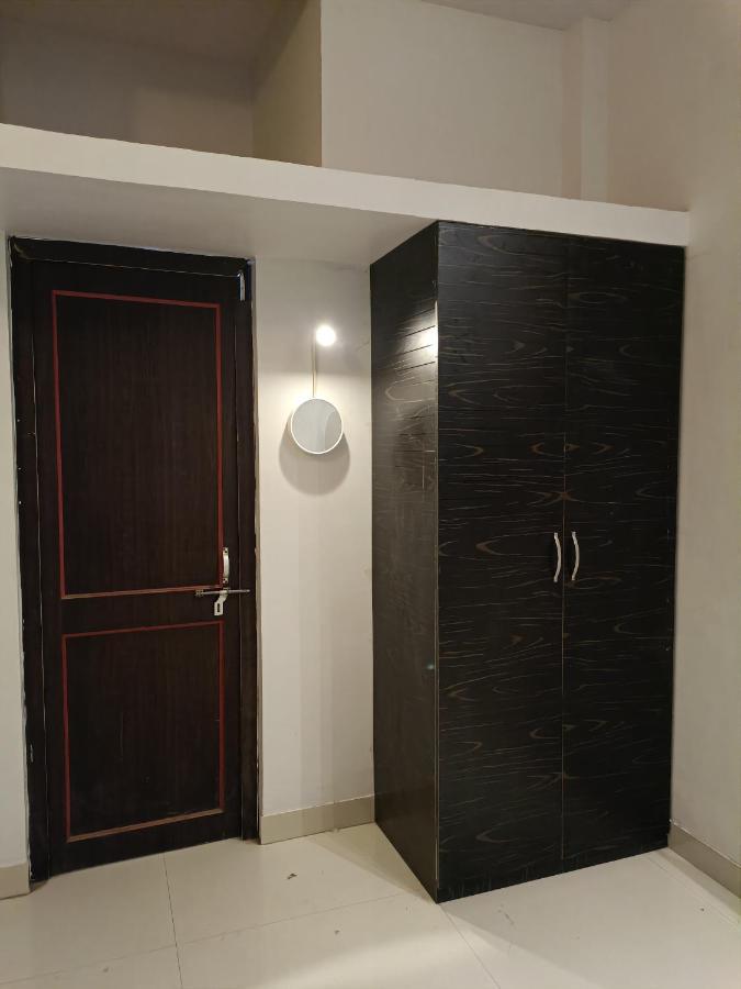 Leela Homestay Jabalpur - Lily - 2 Bhk Luxury Appartment Extérieur photo