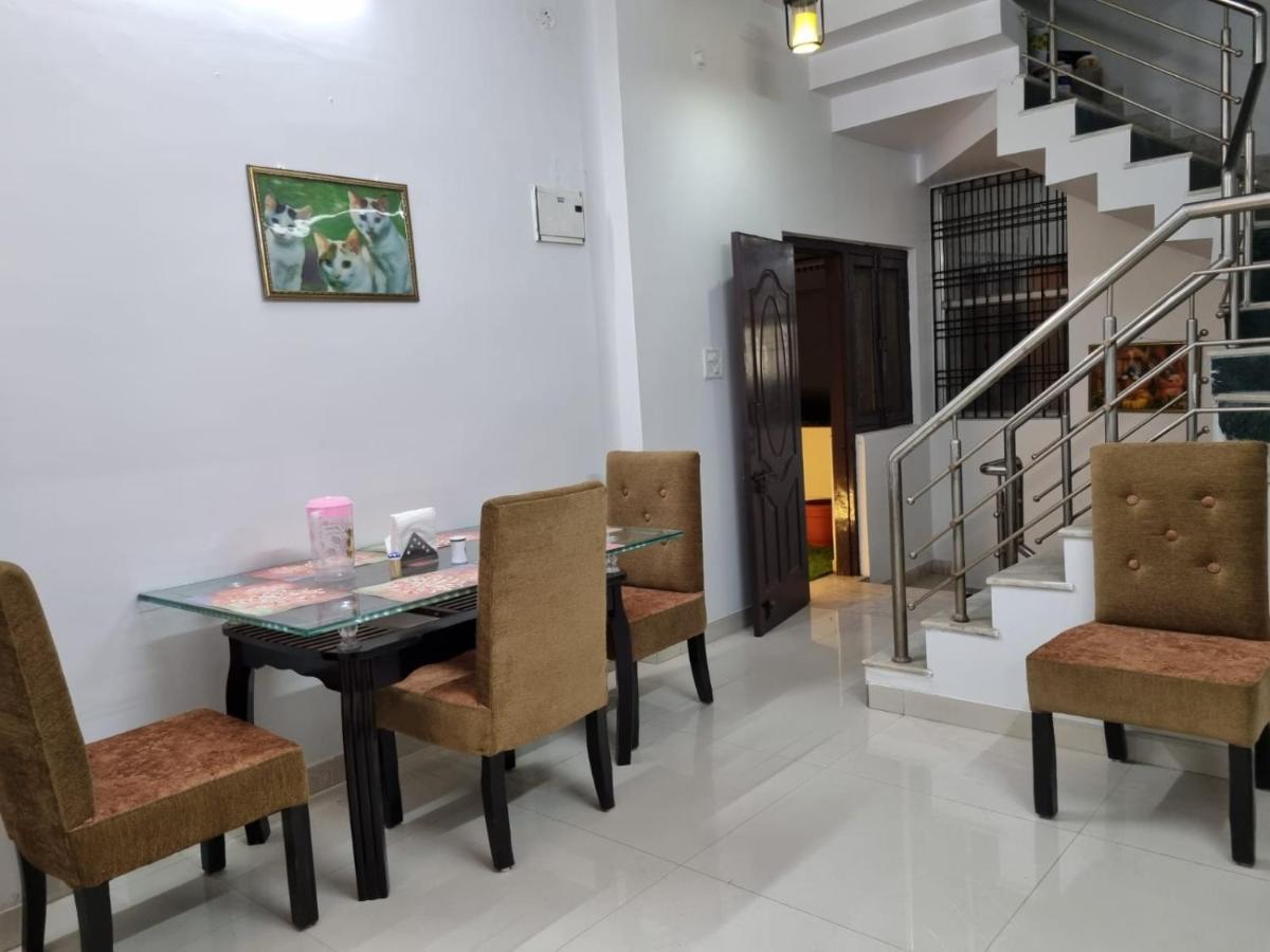 Leela Homestay Jabalpur - Lily - 2 Bhk Luxury Appartment Extérieur photo