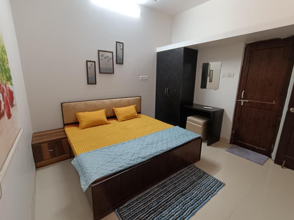 Leela Homestay Jabalpur - Lily - 2 Bhk Luxury Appartment Extérieur photo