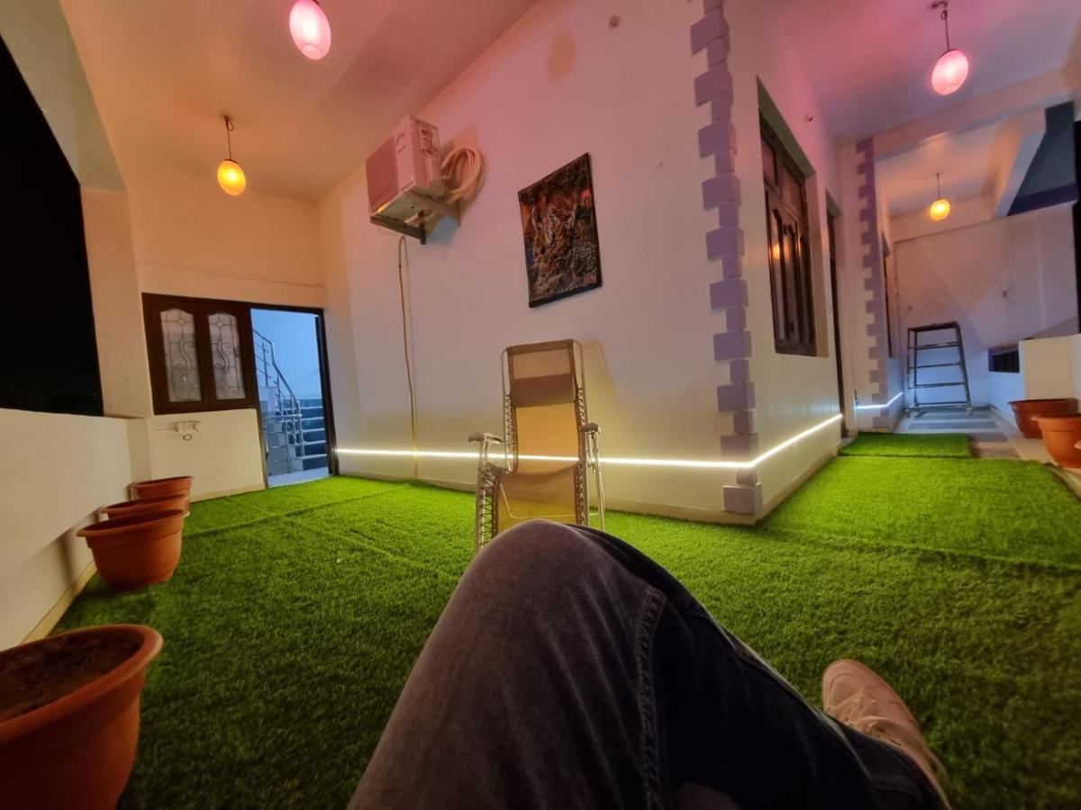 Leela Homestay Jabalpur - Lily - 2 Bhk Luxury Appartment Extérieur photo