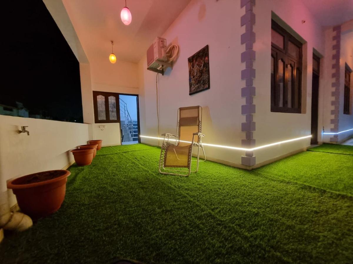 Leela Homestay Jabalpur - Lily - 2 Bhk Luxury Appartment Extérieur photo