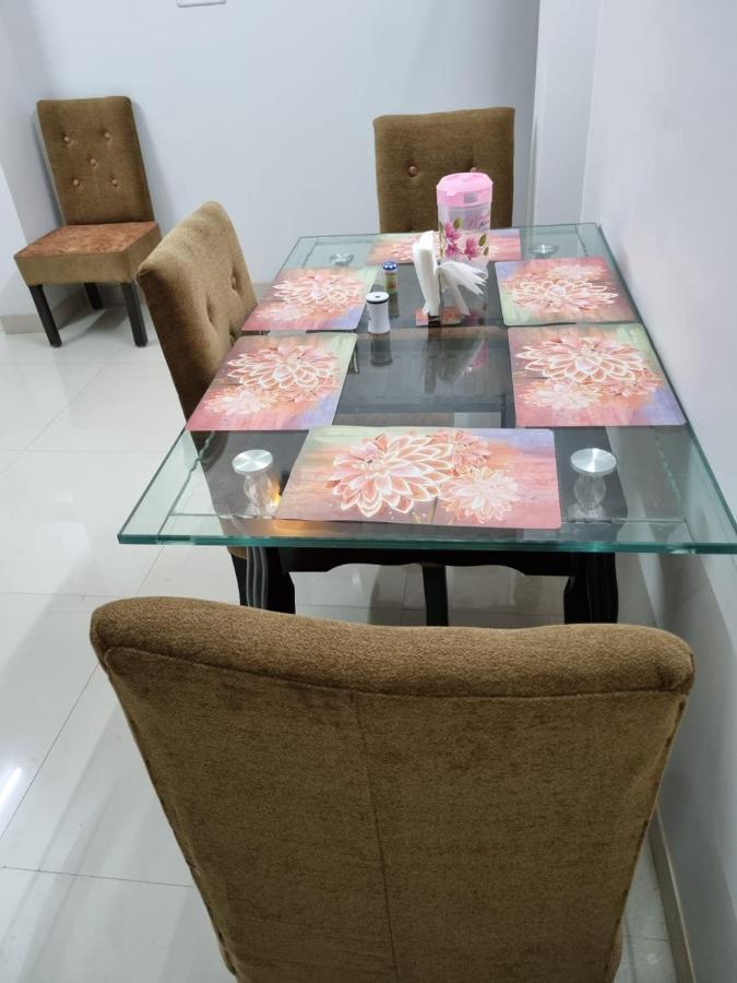 Leela Homestay Jabalpur - Lily - 2 Bhk Luxury Appartment Extérieur photo