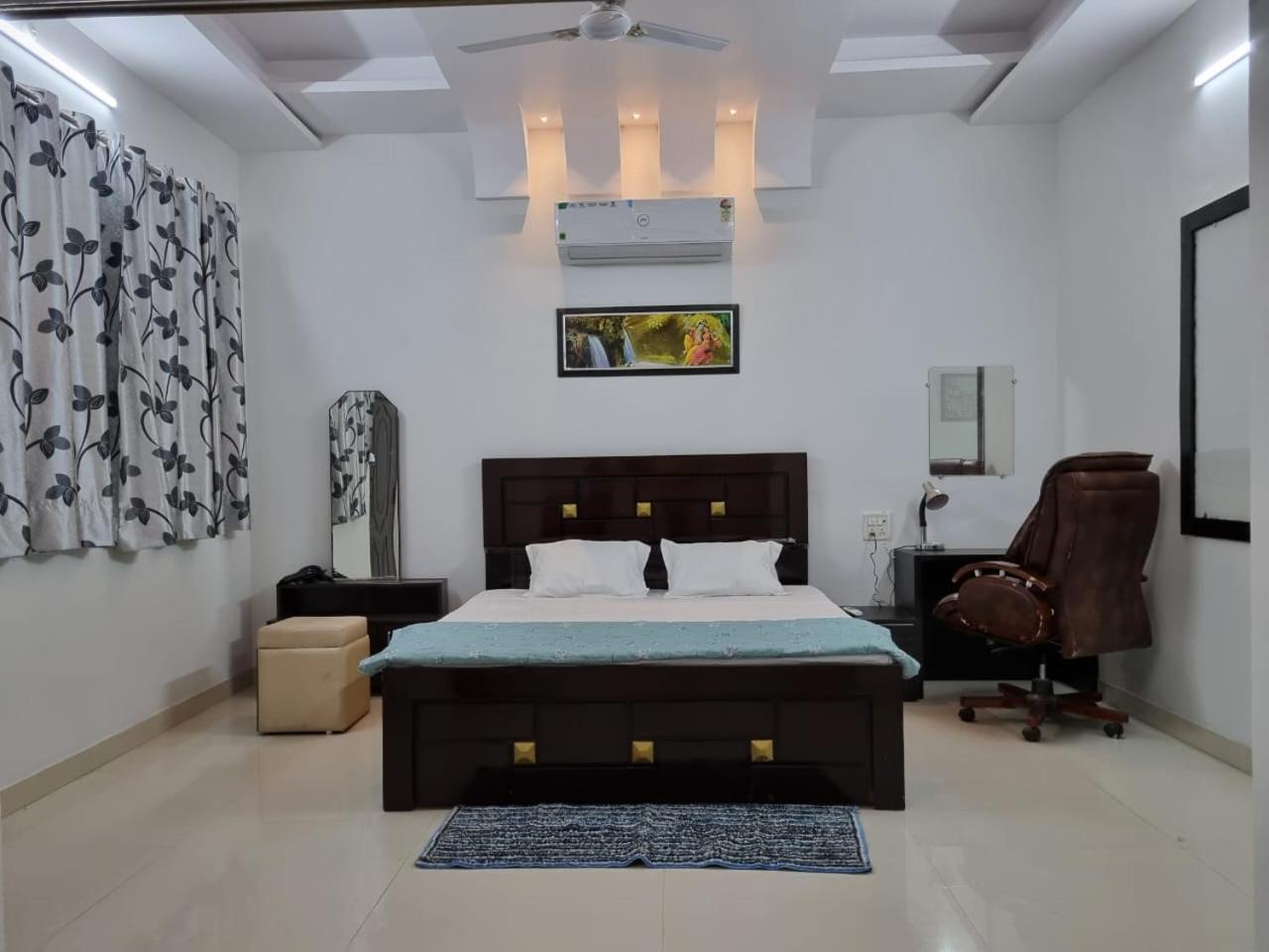 Leela Homestay Jabalpur - Lily - 2 Bhk Luxury Appartment Extérieur photo